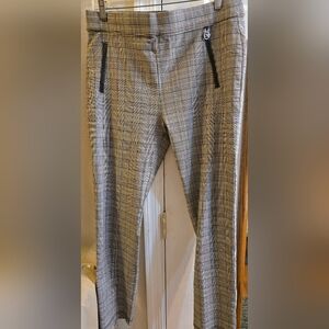 Calvin Klein Black Plaid Ankle/Cropped Pull On Pants